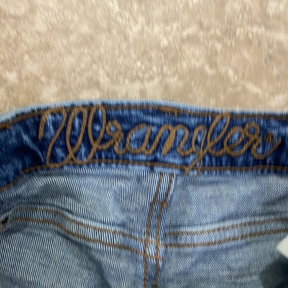 Wrangler Women’s High Rise Flare Jeans Sz 28 x 36 - Picture 5 of 15